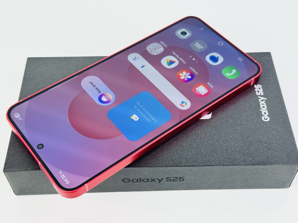 НОВ! Samsung Galaxy S25 5G 128GB 12RAM Coralred Гаранция!