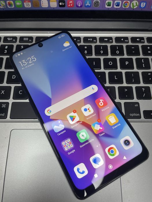 Телефон Xiaomi Redmi Note 10 Pro