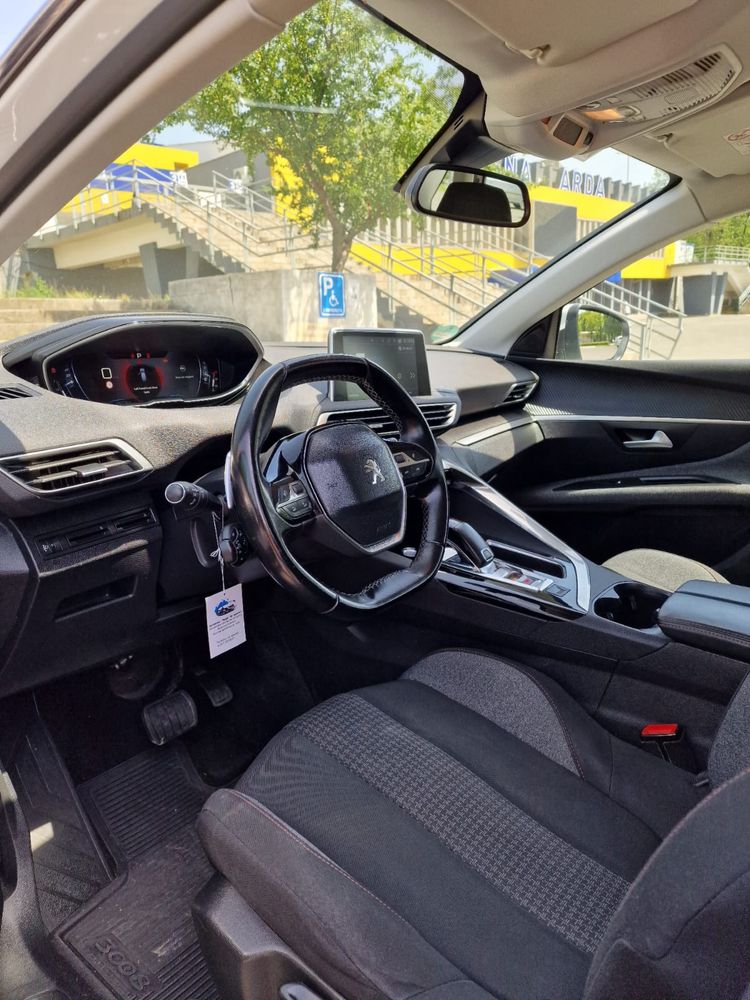 Peugeot 3008 1.5 Diesel / 2019 /