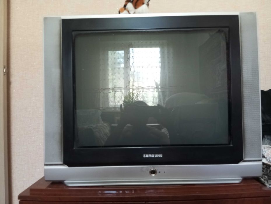 2 телевизор самсунг