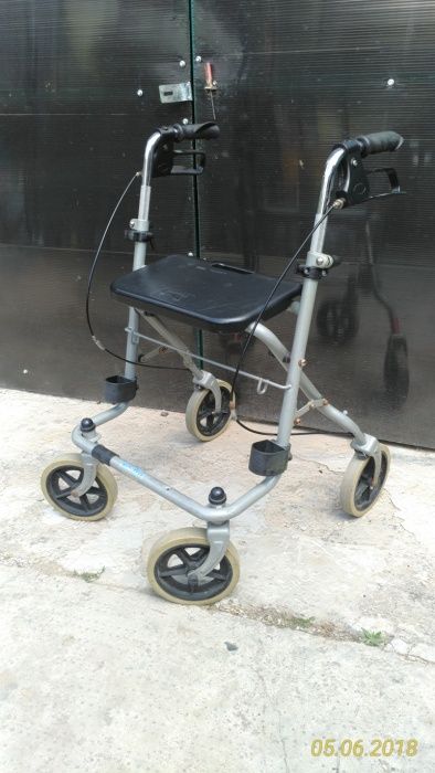 Rolator .Cadru Ajutator