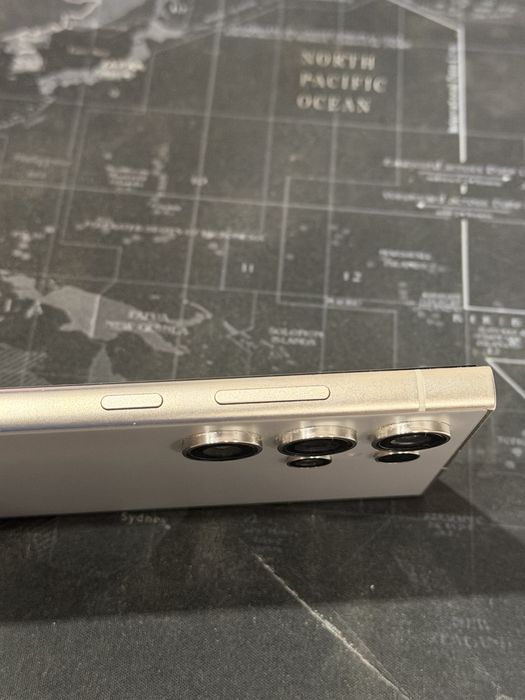 Samsung Galaxy S24 Ultra 5G 128gb 12 GB RAM