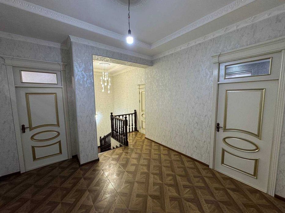 Таййор кириб яшидиган 7 хоналий  Ховли