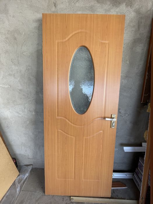 Продам двери 7 штук