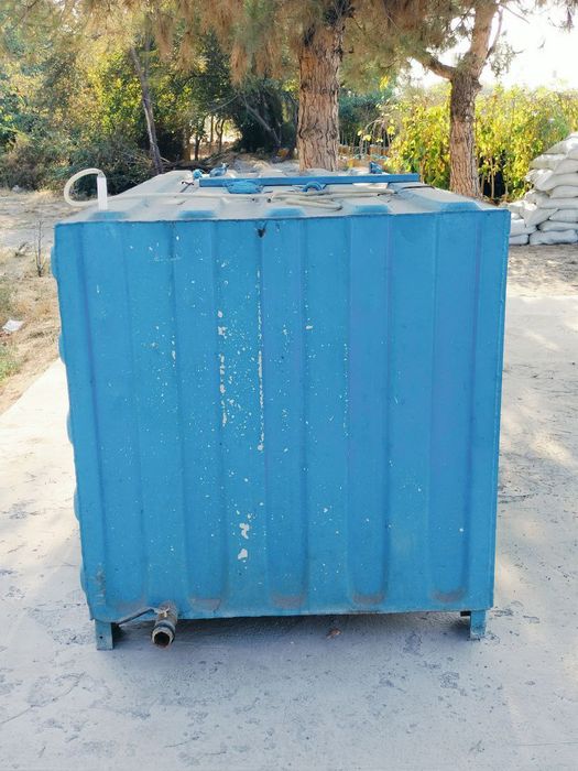 Akvarium sotiladi 400kg baliq sig'adi kotta akvaeium