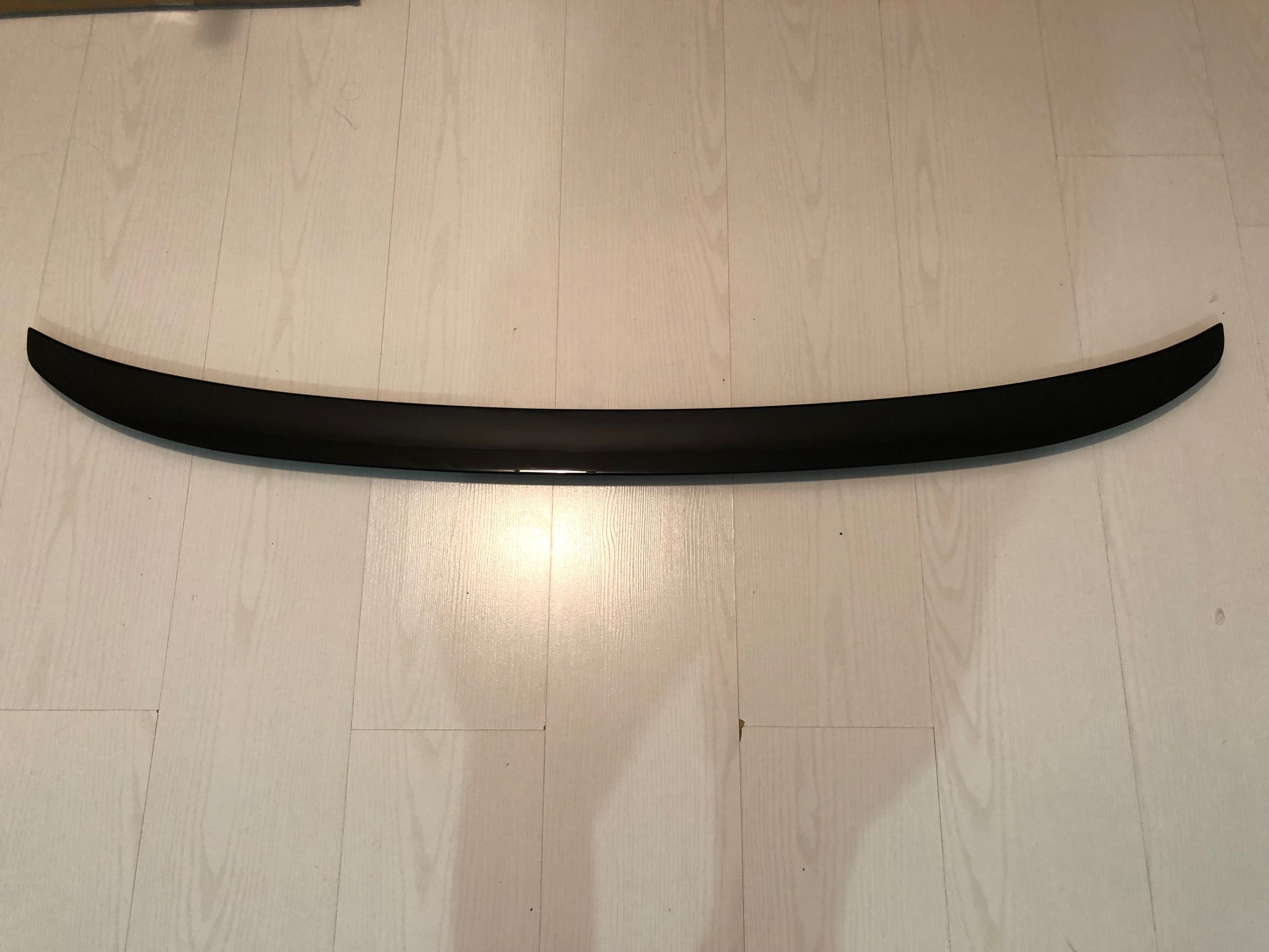 Eleron portbagaj Compatibil BMW G30 Negru Lucios MT