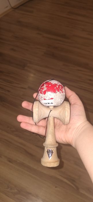 Kendama KROM POP Sticky