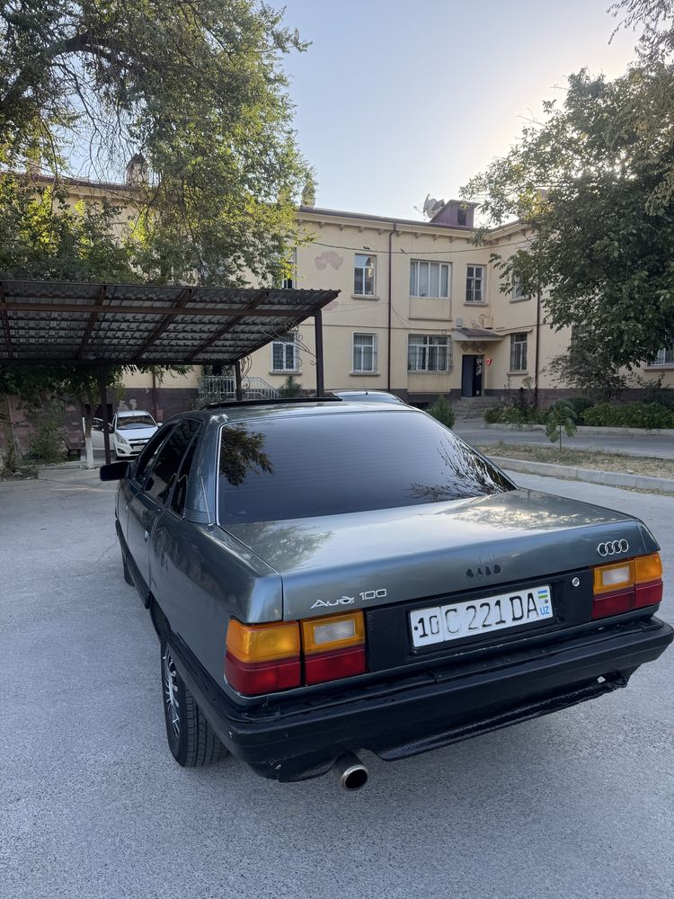 Audi100 Perehodka…