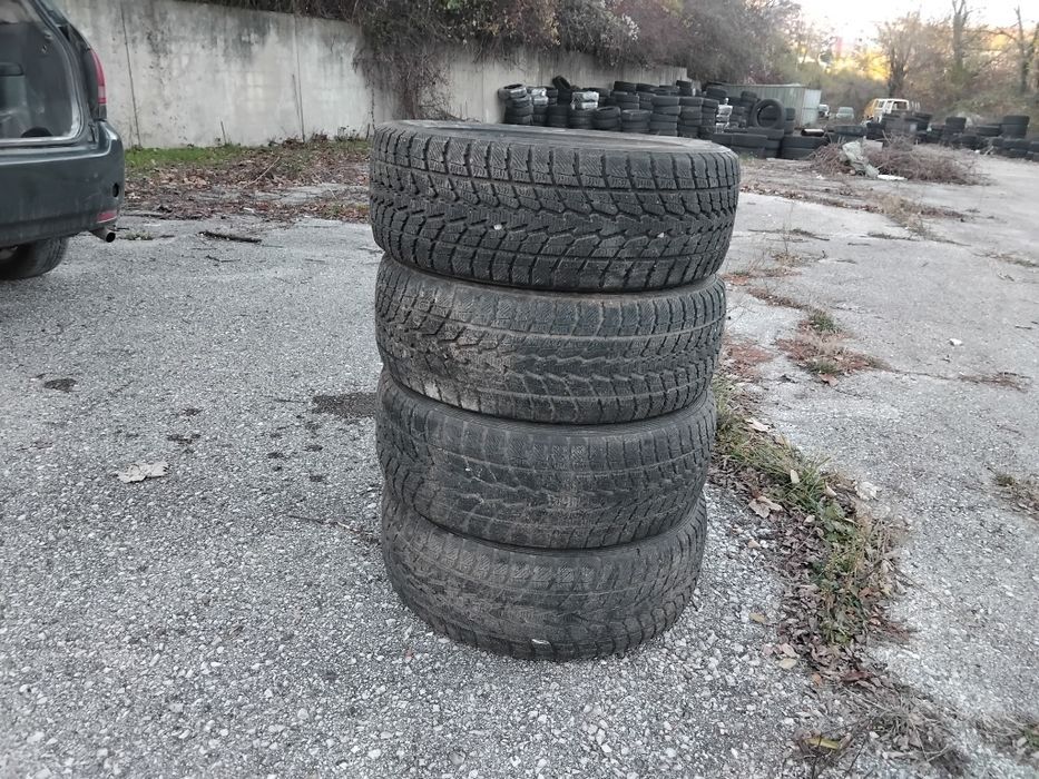 Гуми 225 55 18 Тойо Toyo 4 броя. Нов внос. Не са нови! Цената е за бр.