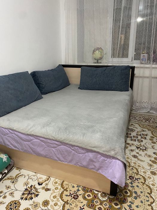 Спальный кровать