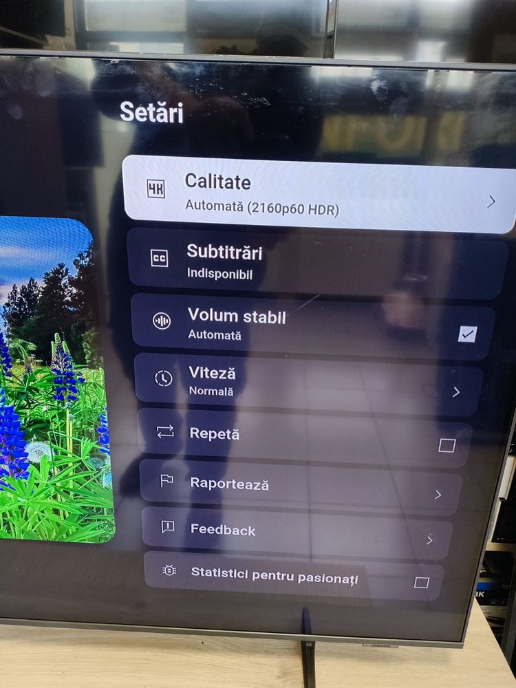 Tv Qled 127 cm (50 inch ) cu dungulita pe display -950 ron