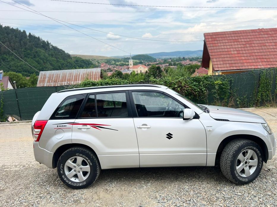 Vînd Suzuki Grand Vitara