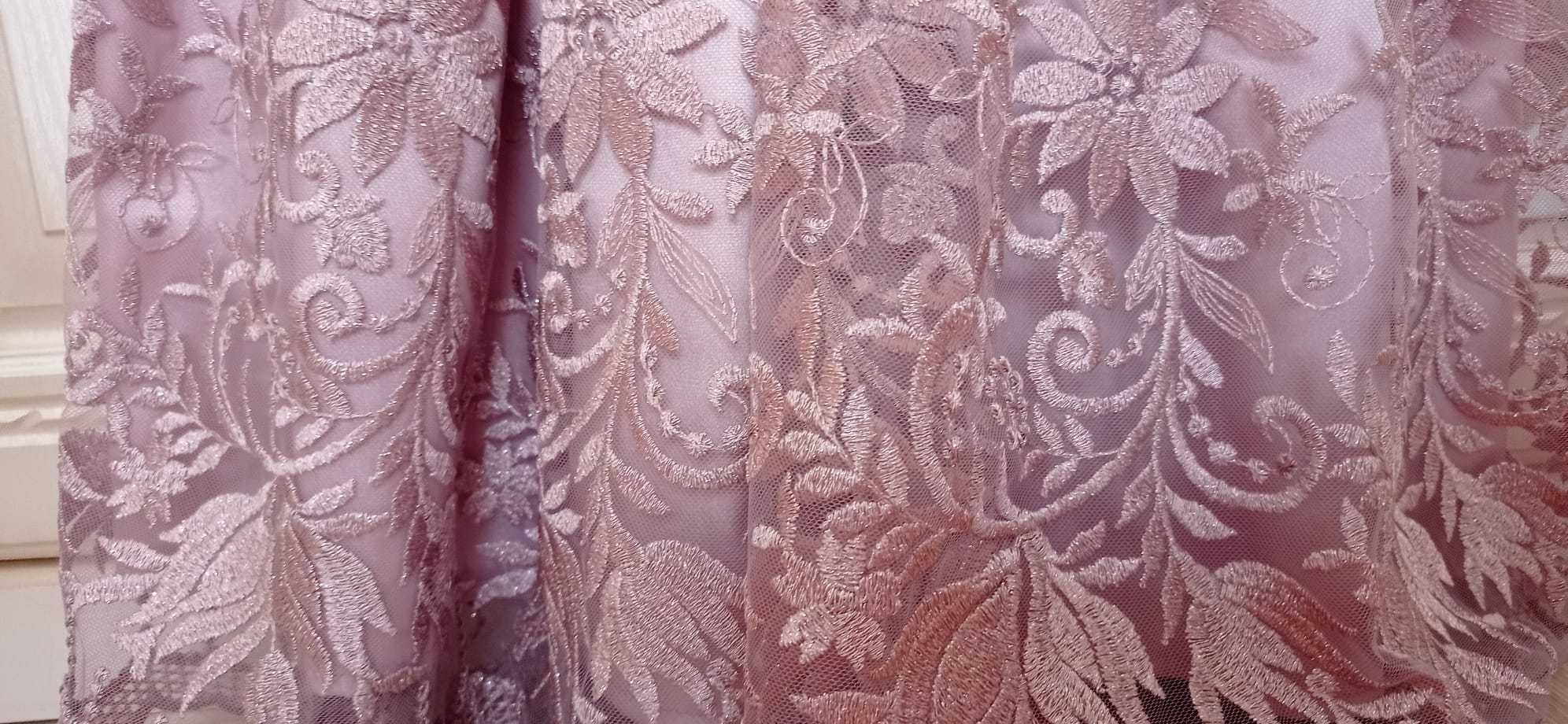 Rochie de ocazie roz prăfuit, cu detalii florale din dantelă