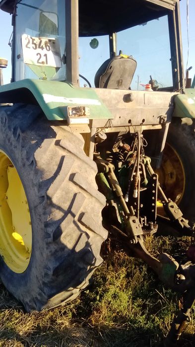 Vând tractor John Deere 3640 in stare de funcționare