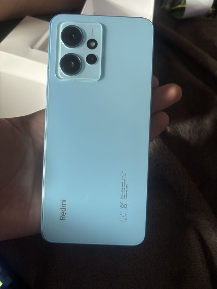 Продавам Redmi Note 12, цвят ICE BLUE, телефонът е в ново състояние