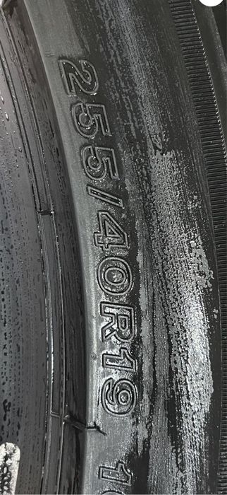 2 Anvelope Bridgestone Noi 255/40/19 Dot 37/2024