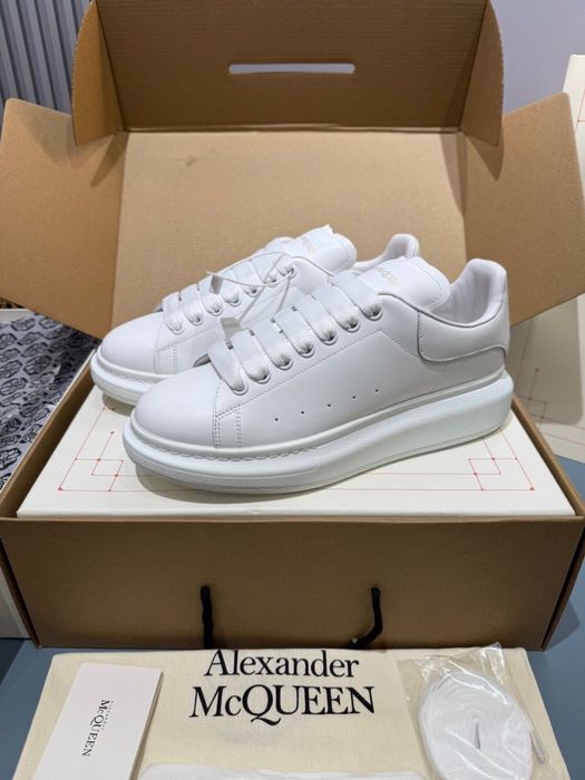 Дамски маратонки Alexander McQueen 35-42