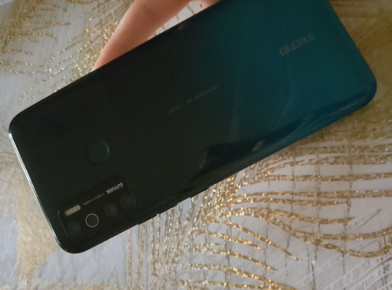 Tecno spark 5 karobkasi bor hamma joyi ishlidi