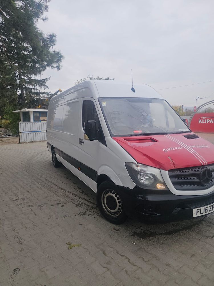 Dezmembrez mercedes sprinter 313 2.2 CDI