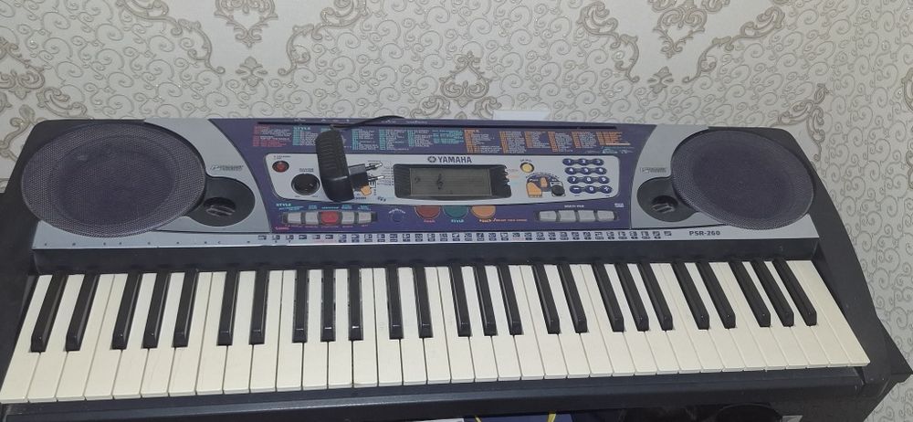 Синтезатор YAMAHA