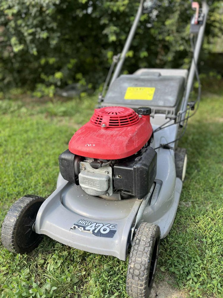Masina De Tuns-Taiat Gazon-Iarba Cu Tractiune Honda Viking Alko Brigs