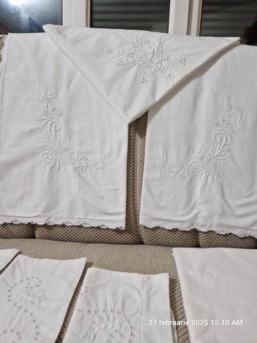 Lenjerie pat,fete de perna,cearceafuri bumbac cu dantela,broderie