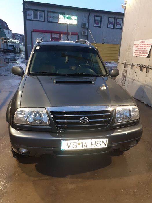 Vând Suzuki grand vitara