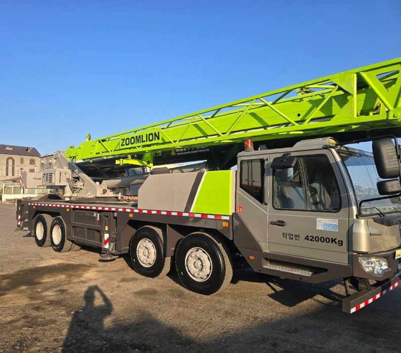 Kran Zoomlion 55T

Йили 2018
Моточас: 8600
Пробег: 23000
Балонлар: 10