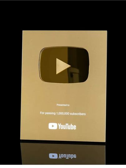 Кнопка YouTube золотая и серебряная сувенир