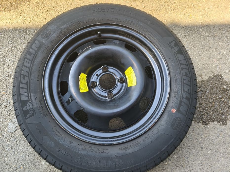 16" и 15" оригинални резервни гуми с джанти за Peugeot/Citroen.