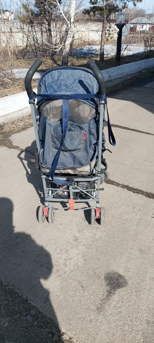 Коляска б/у.  фирма  MACLAREN.