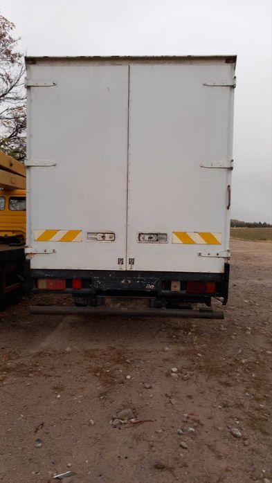 Mercedes-Benz 814 На части