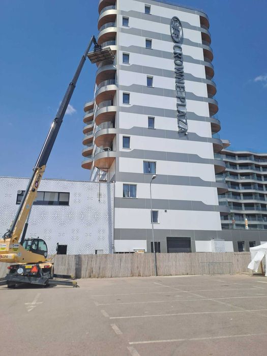 De inchiriat Manitou Magni 5t 30metri ( manitou, manitu, magni )