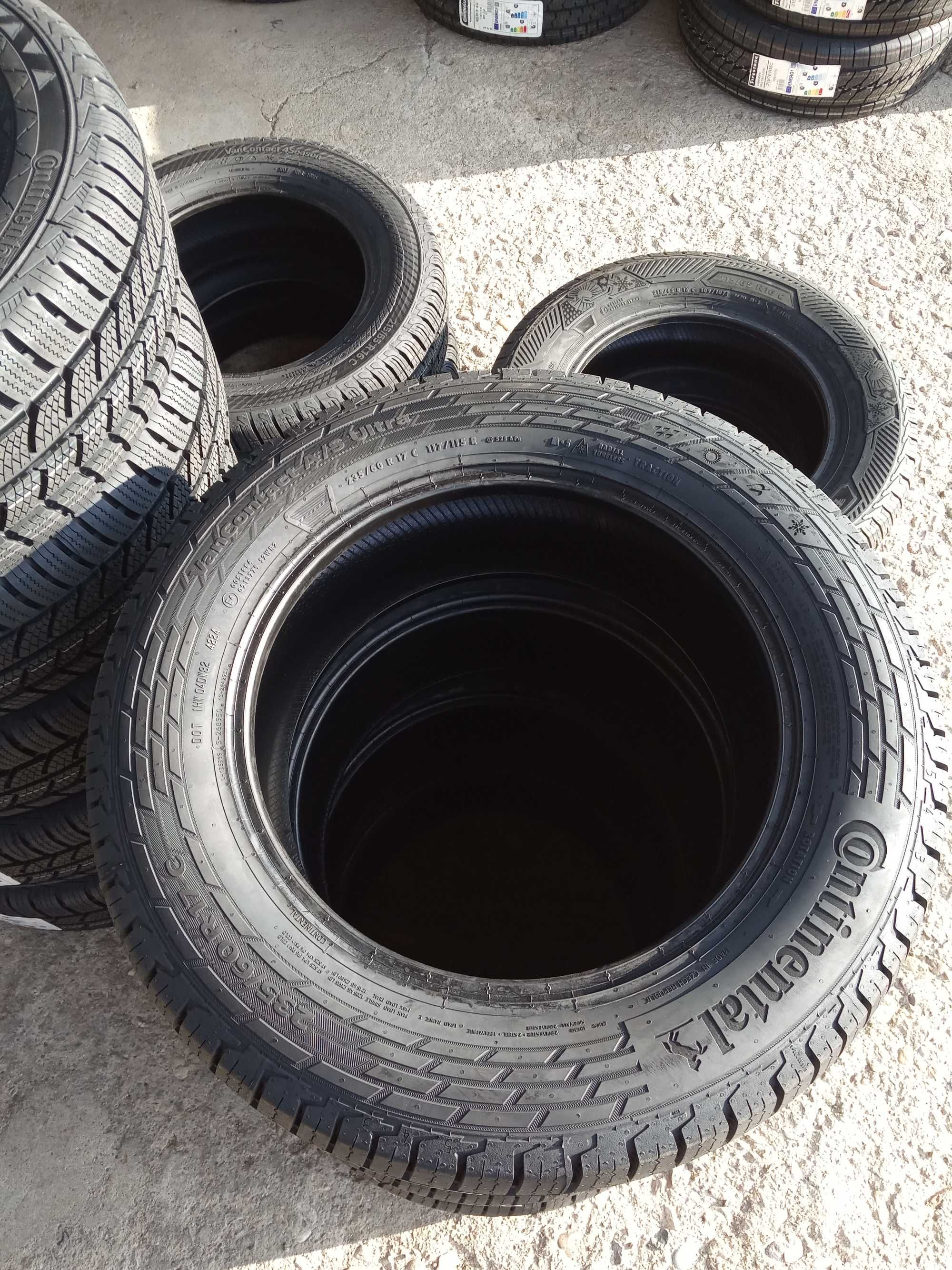 4 Нови бусови гуми 235/60R17C Continental VanA/SUltra 117/115R DOT4224