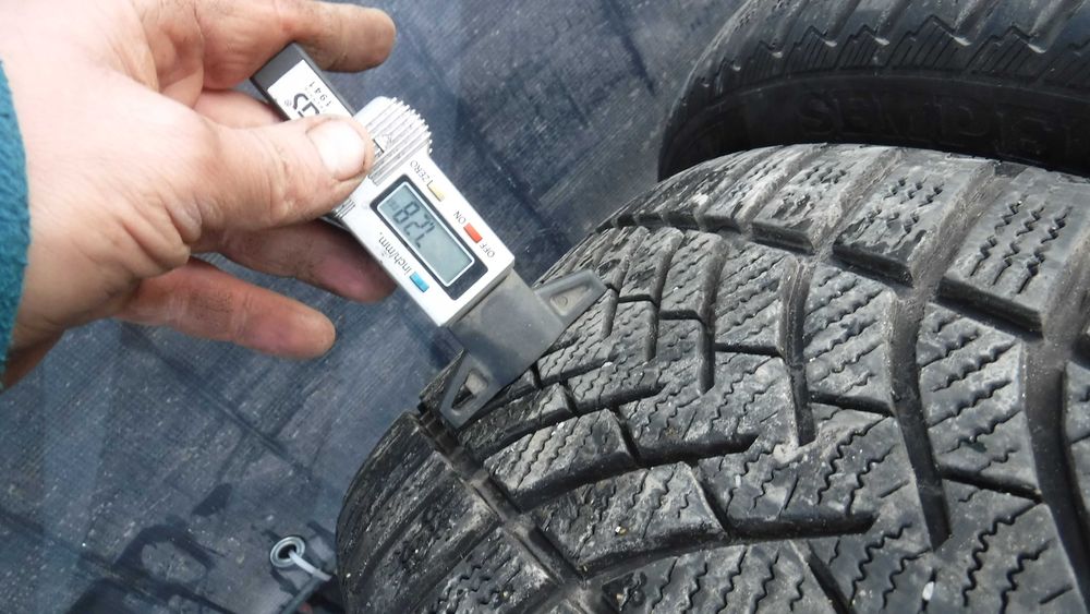 Jante VW Passat CC interlagos  235 35 19 iarna Semperit