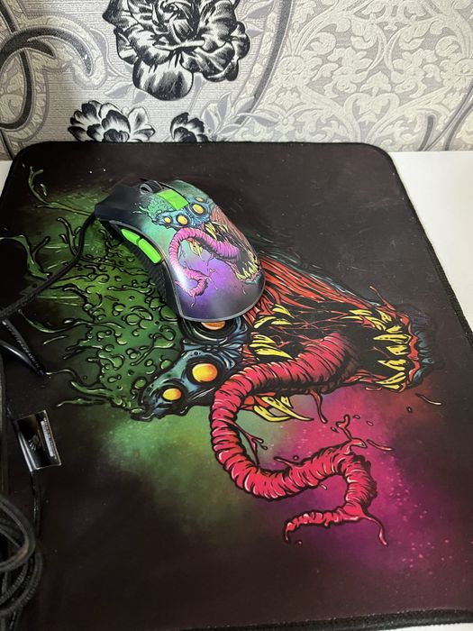 Продам мышку игровую