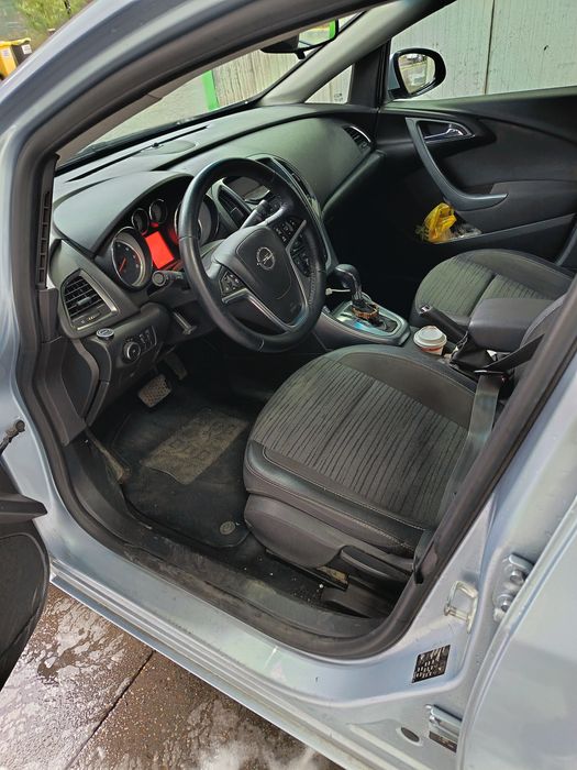Vand sau Schimb Opel Astra J 2016