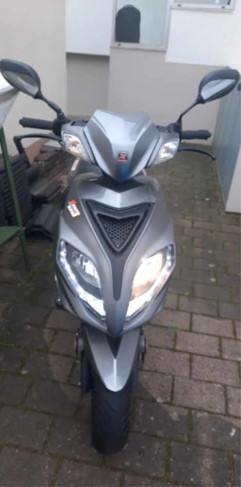 Vand Scuter 125 cm3