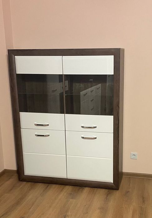 Vând vitrină / bibliotecă/ mobilier living