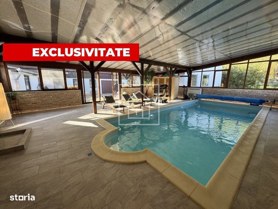 Vila exclusivista cu piscina interioara si 4362 mp curte in Sibiel
