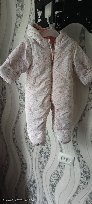 Продам осенний комбинезон 68 р.