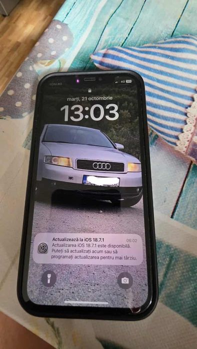 Vand telefoane in stare buna