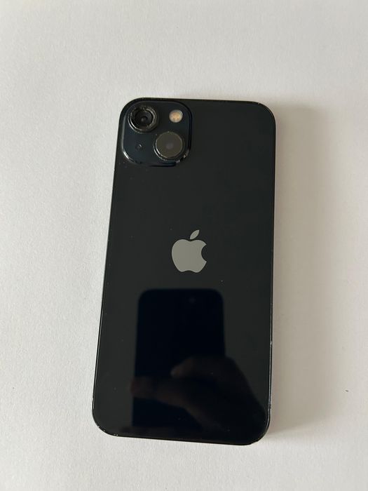vand iphone 13 simplu