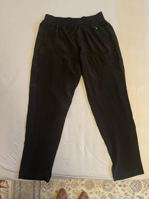 Pantaloni dama negri luciosi cu elastic 42