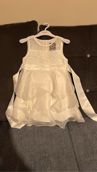 Продам детские платья