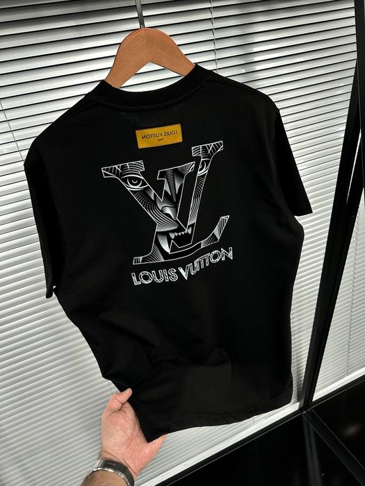 Мъжки тениски различни модели