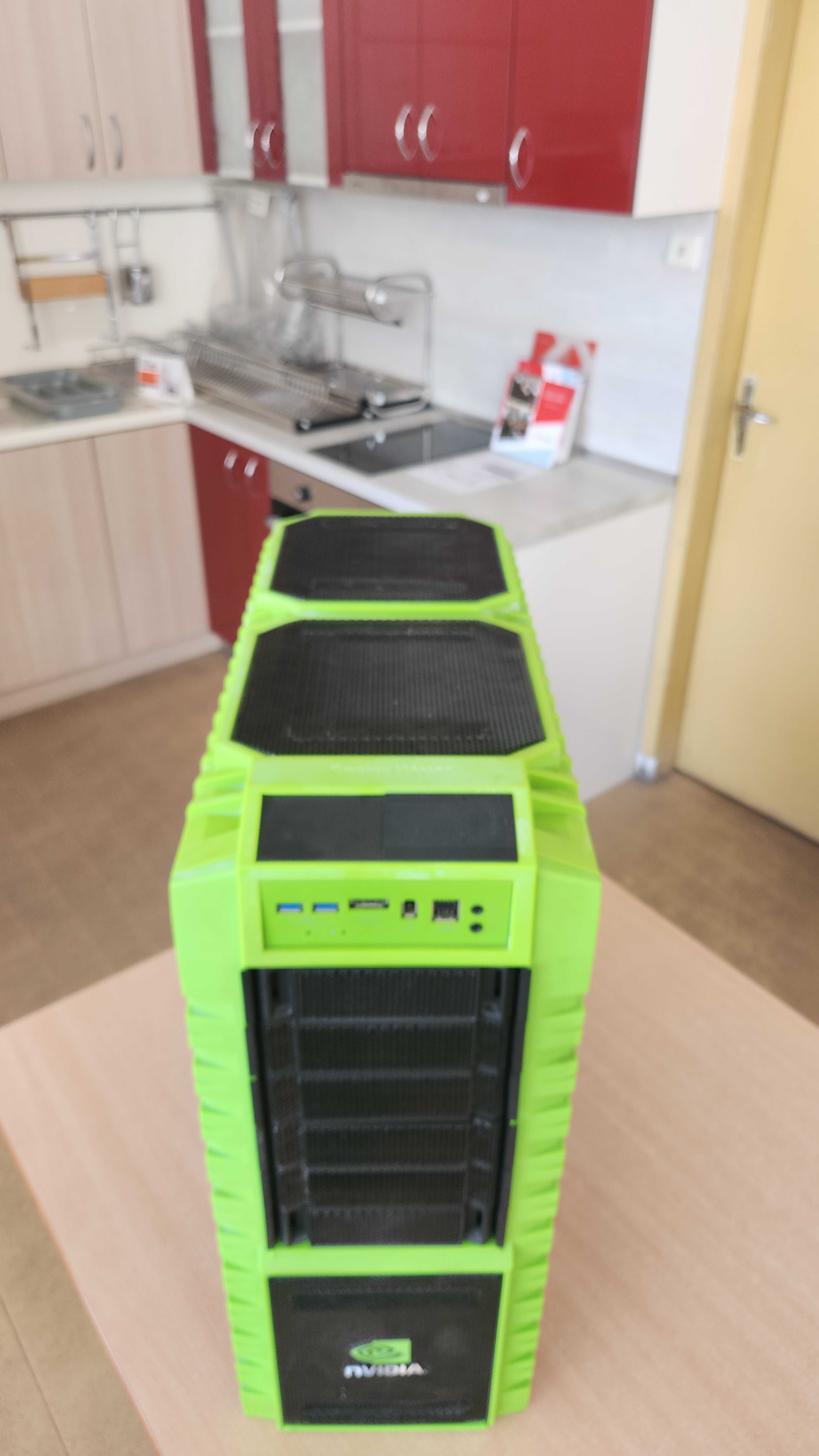 Кутия за компютър cooler master/asus maximus 7 / i7-4770к/corsair cw