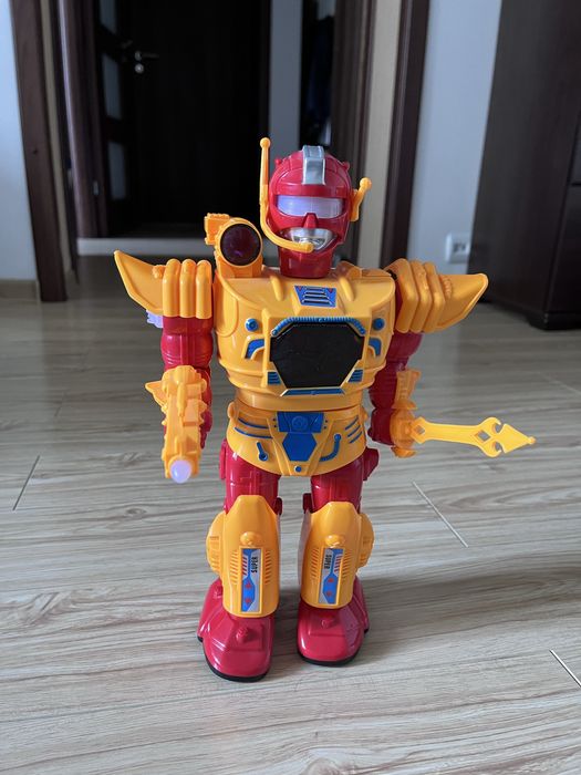 Robot cu baterii, 43 cm