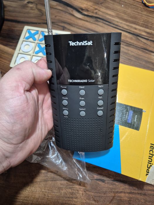 Radio Technisat solar