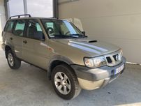 Niisan Terrano Autoutilitara 2.7 d